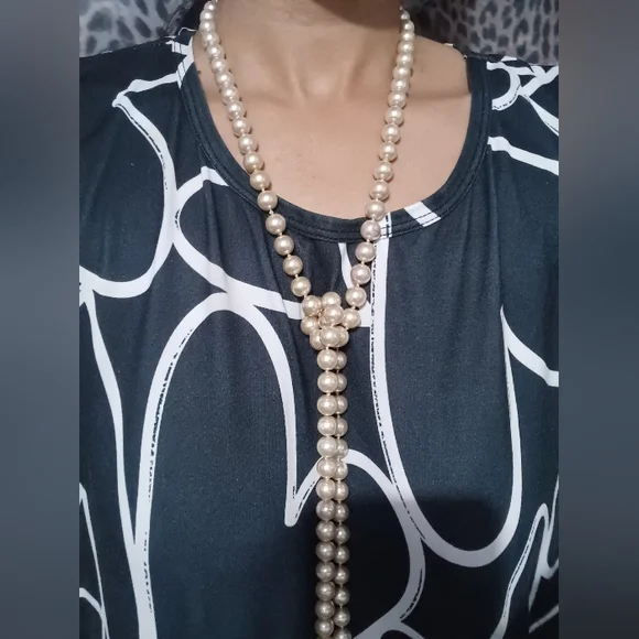 Women Ivory White Pearls Balls Long Necklace - Picture 3 of 10